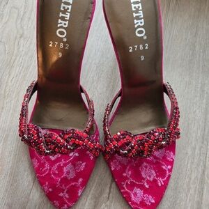 Metrostyle Vibrant Pink Heels with Red Accents